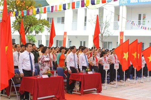 Trường THCS Ngọc Thụy tổ chức lễ khai giảng năm học 2018 - 2019